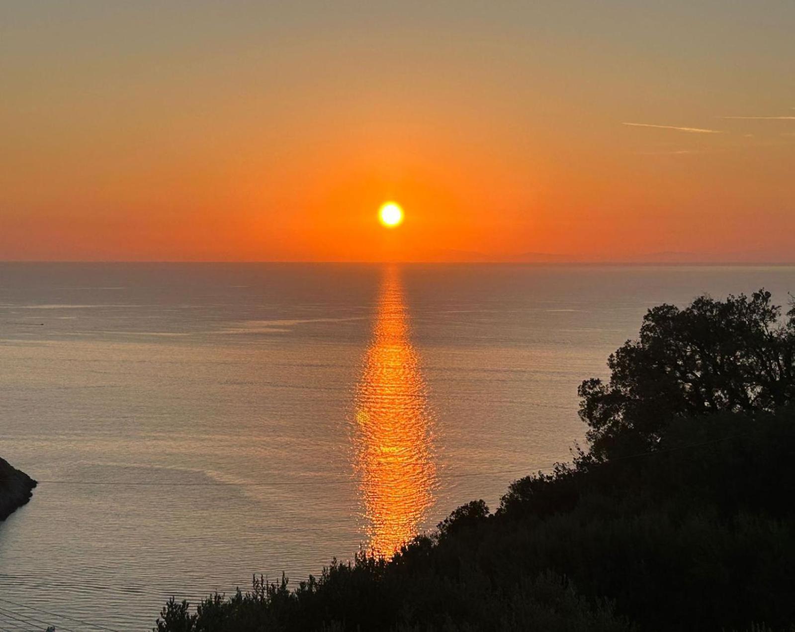 Villa Velta Sea Sunset Porto Santo Stefano  Bagian luar foto