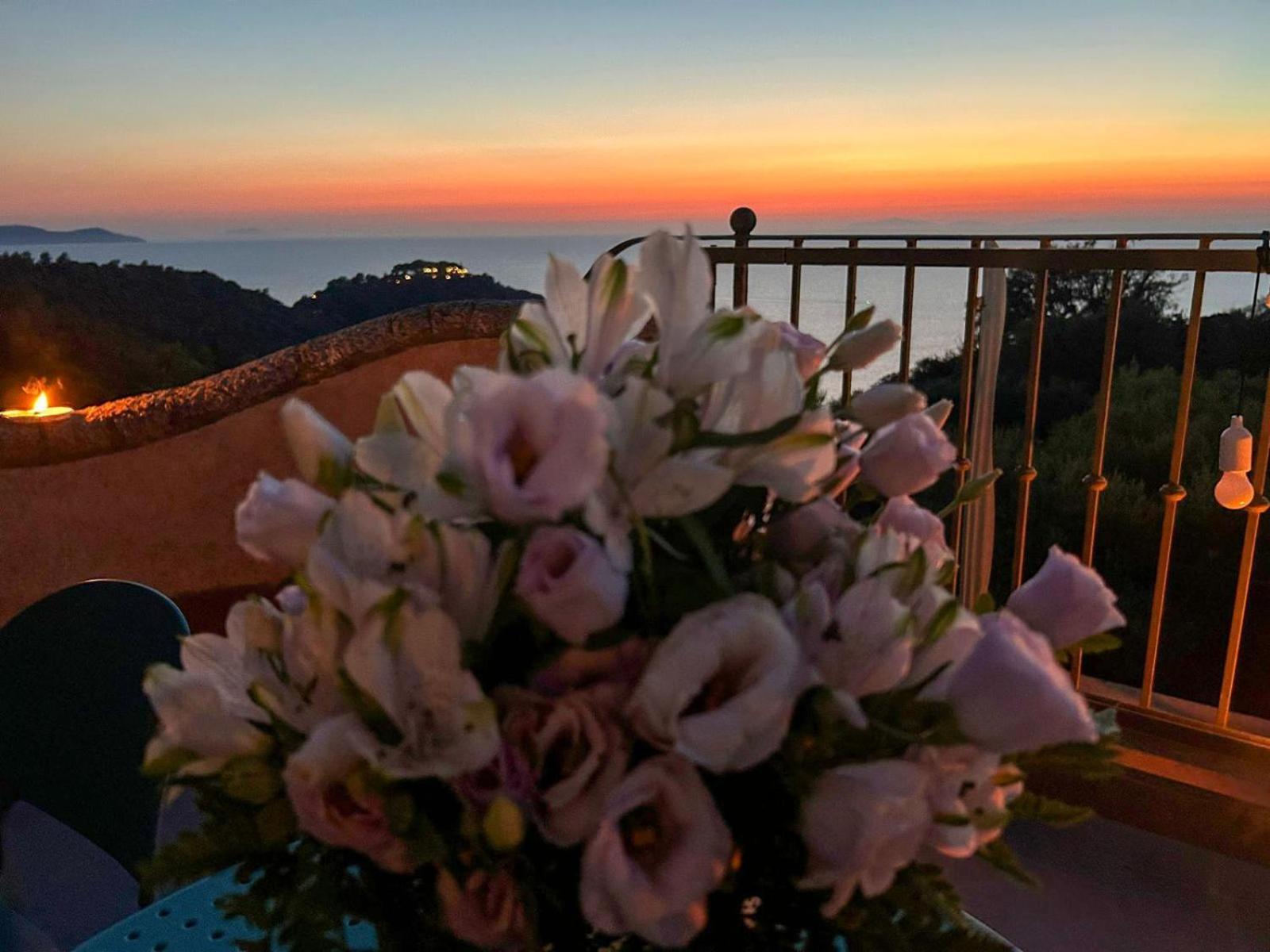Villa Velta Sea Sunset Porto Santo Stefano  Bagian luar foto