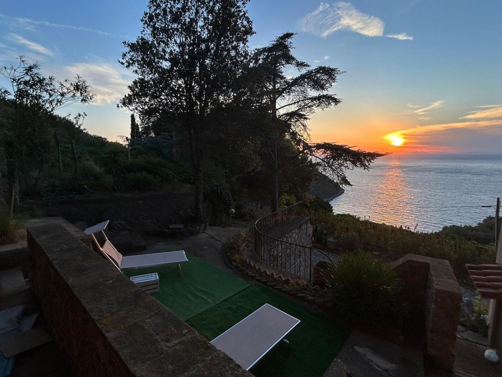Villa Velta Sea Sunset Porto Santo Stefano  Bagian luar foto